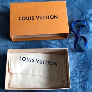 Louis Vuitton box